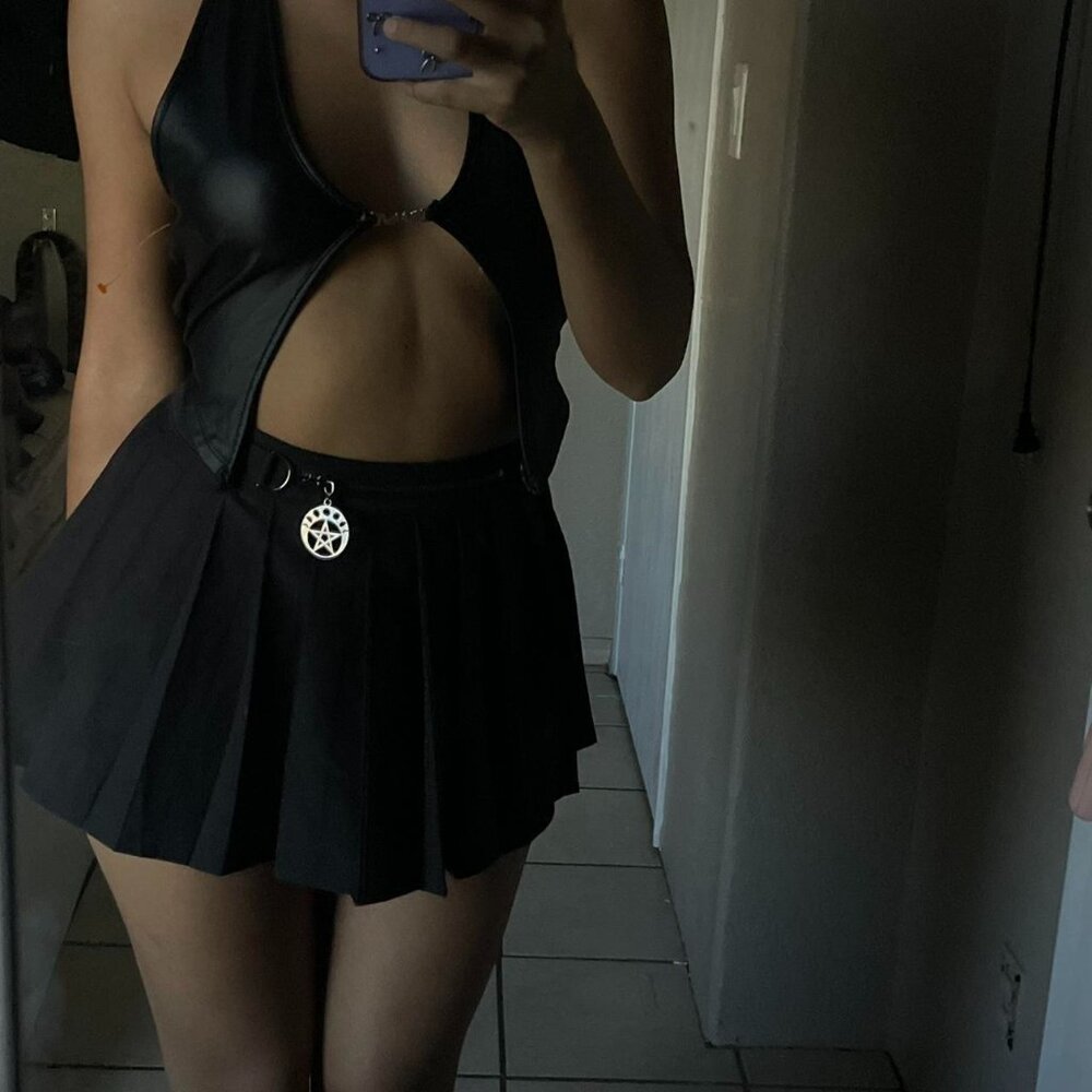 Hot Topic Women's Black Skirt